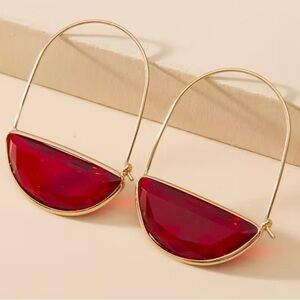 ♦️ NEW Elegant Gold and Red Crystal Earrings ♦️
